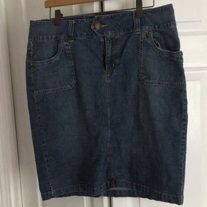 Jean skirt size 14